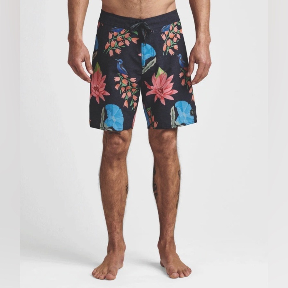 Roark Passage Sierra Madre Boardshorts 18" size 32